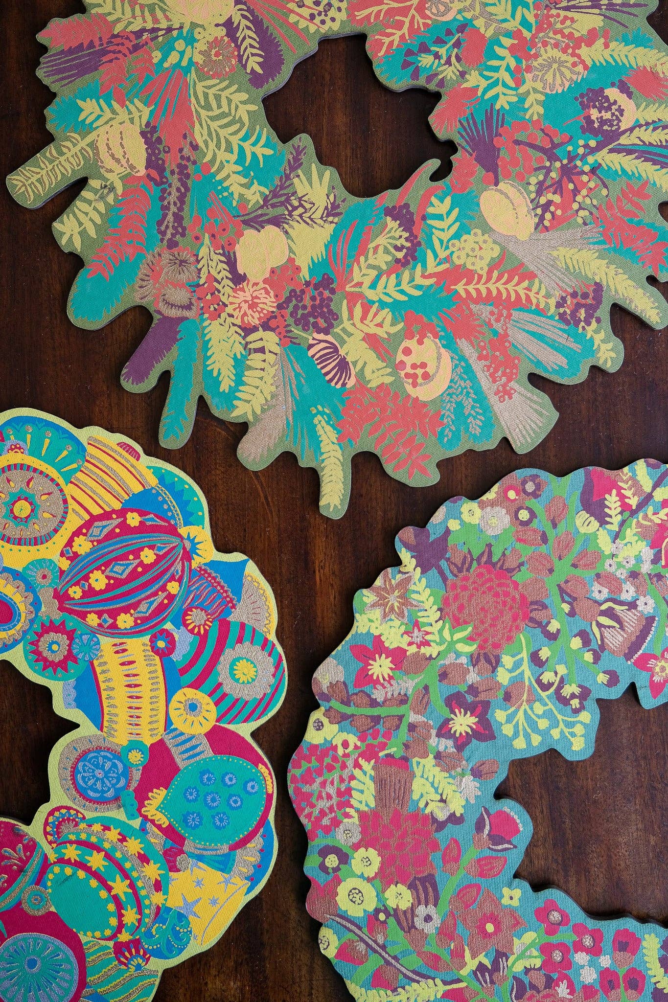 Christmas Foliage Cotton Board Wreath