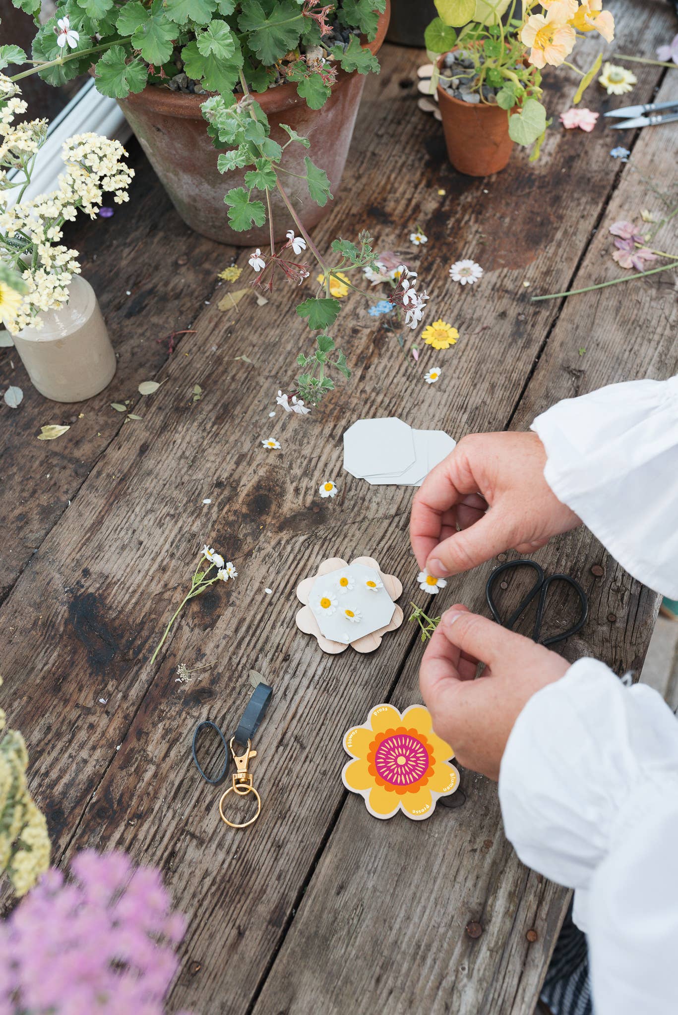 Keyring Flower Press - Oranges & Pinks