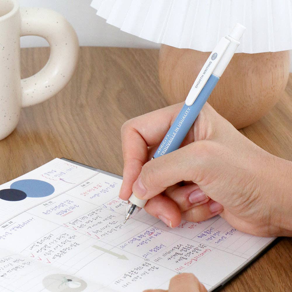 Iconic Smooth 3 Colour Pen 0.38mm: Indi Blue