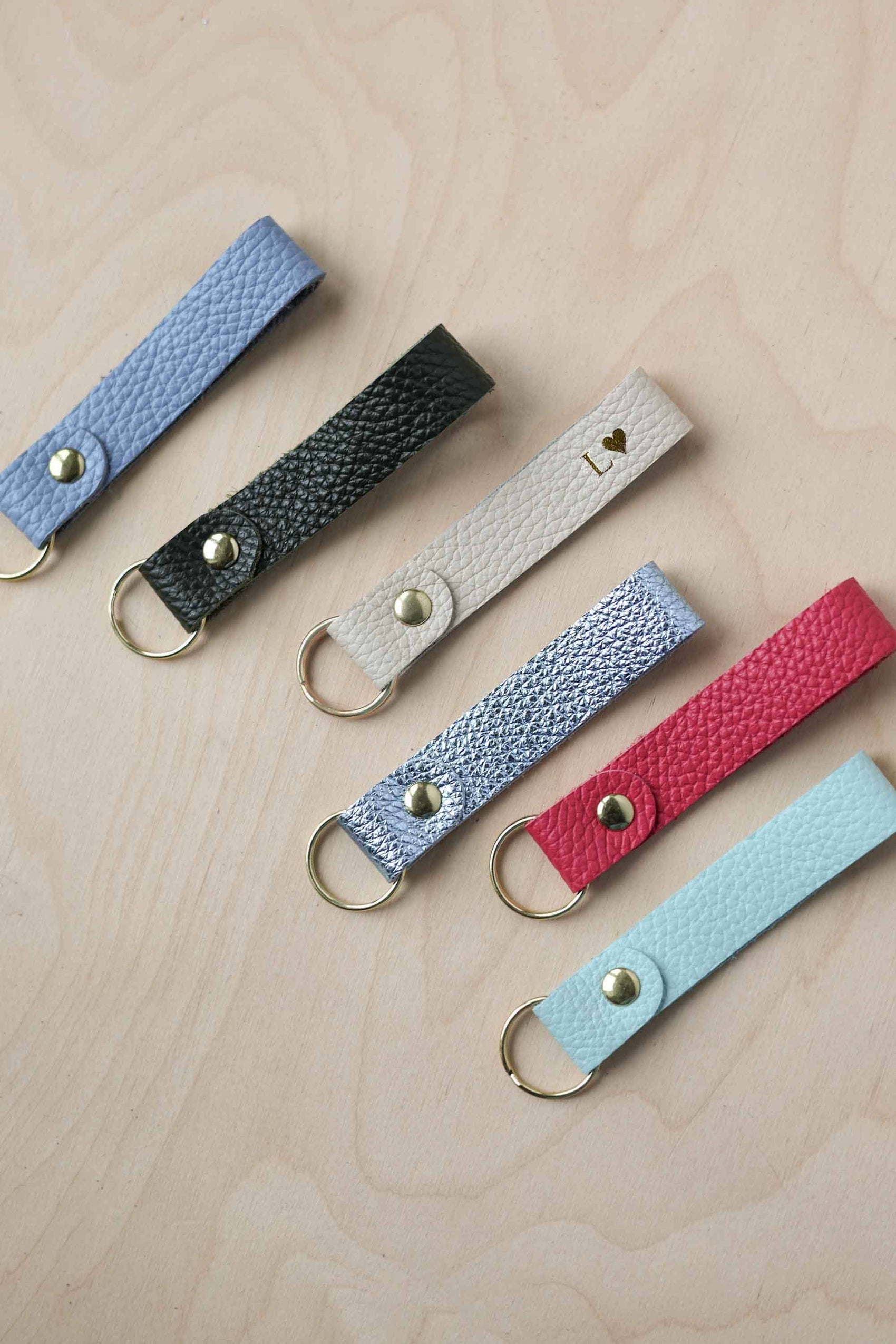 Leather Loop Keyrings: Cream / Gold