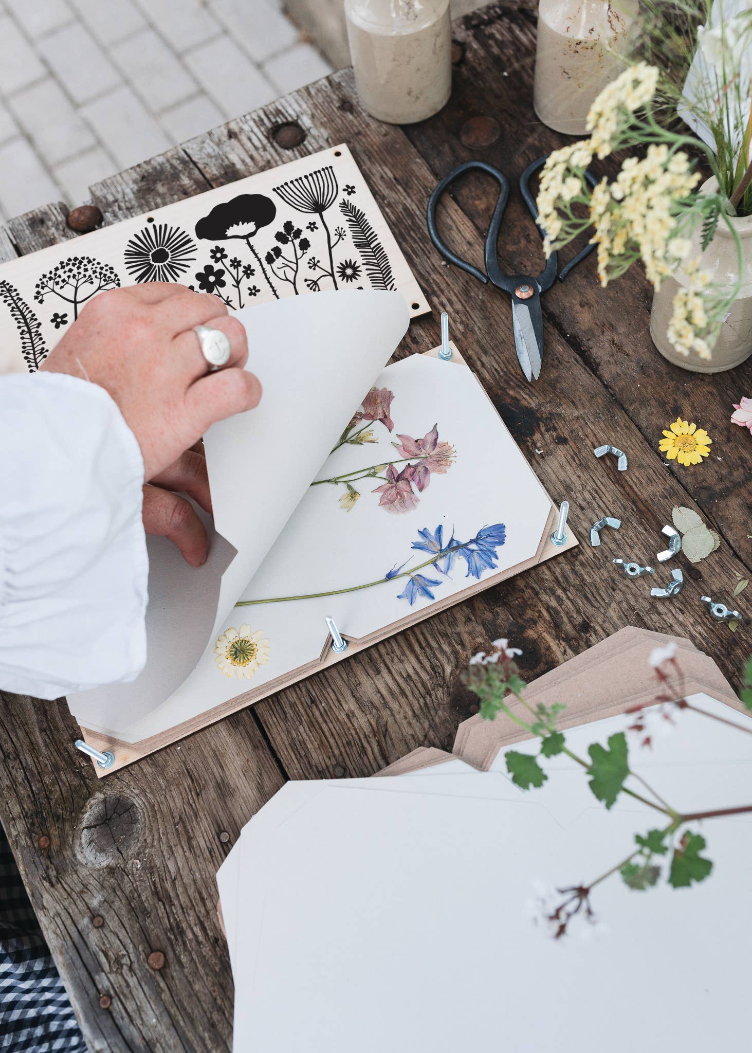Large Flower Press - Silhouette