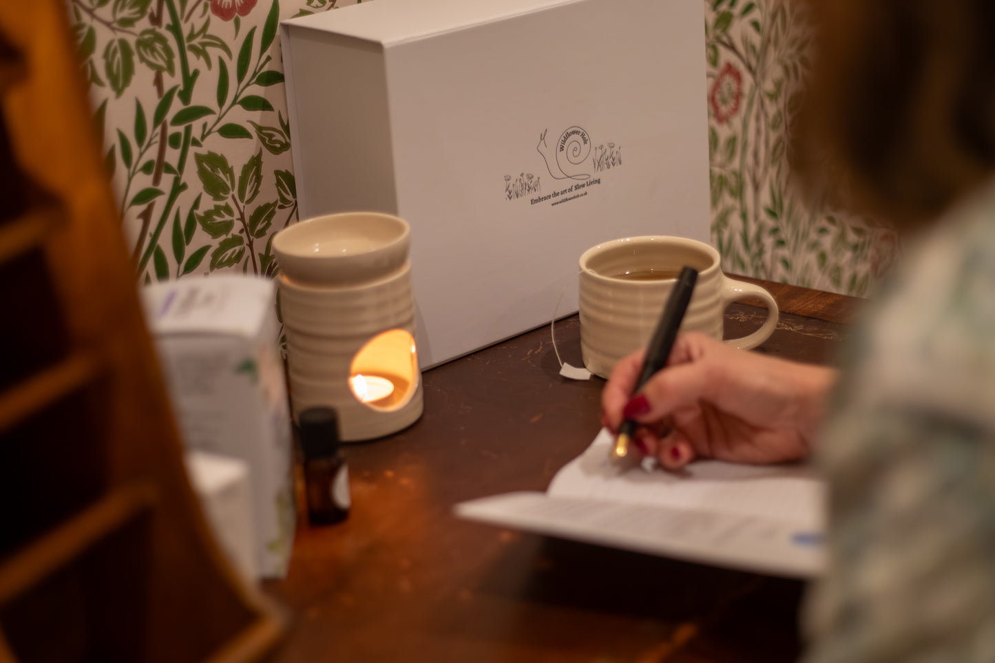 Wildflower Journalling Club Tutor Guide & Journal