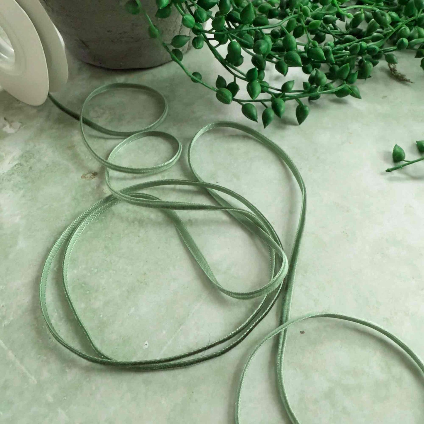Hunter Green Velvet Ribbon - Various Widths | 3 Meter Roll: 6mm