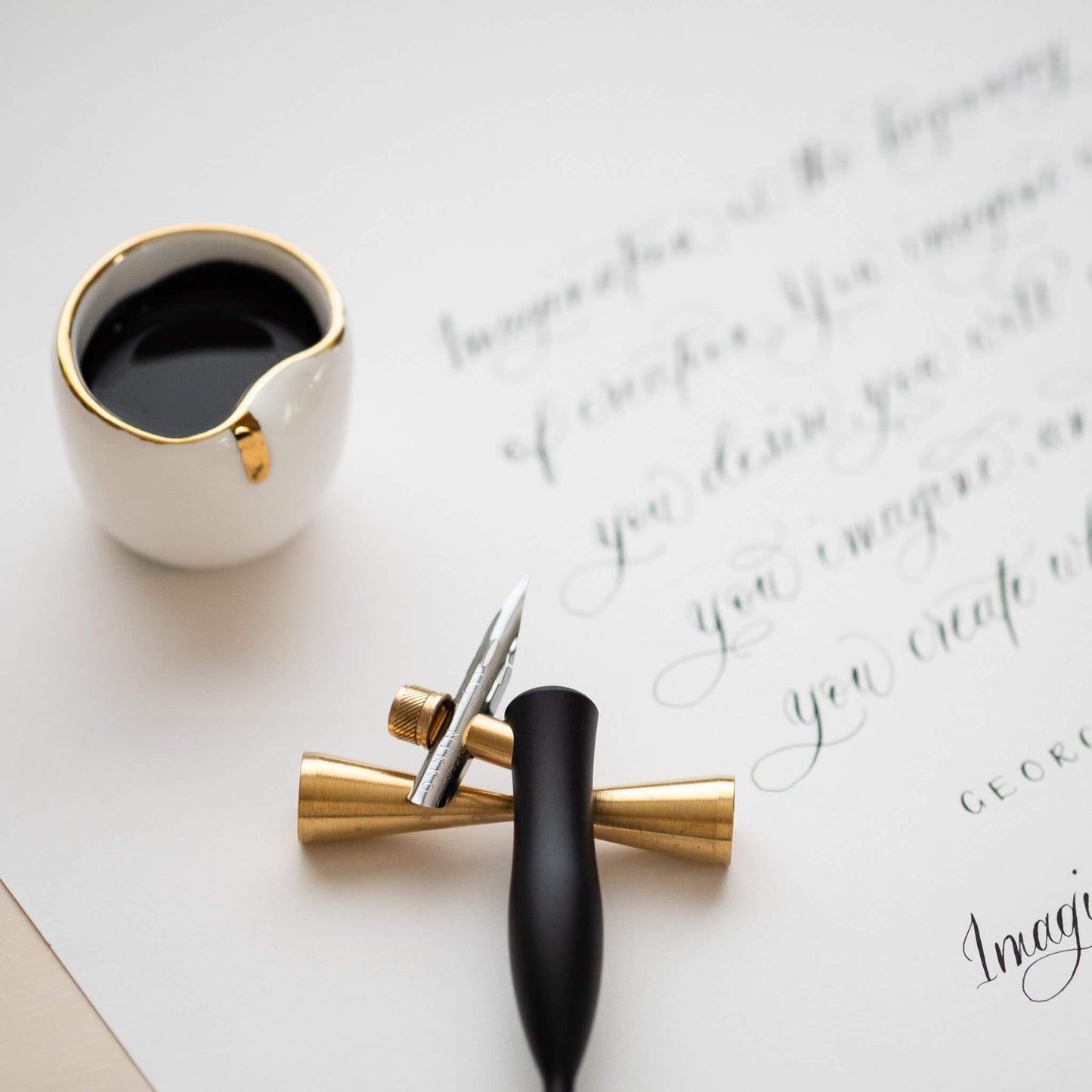 Flourish Calligraphy Pen: Iris / Straight